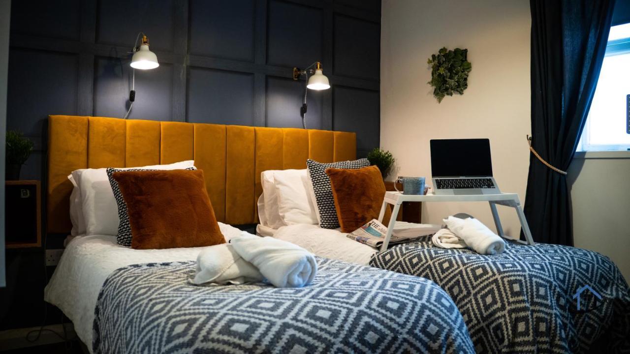 Flat 1 - King Bed, Parking, Workspace, Wi-Fi, Corporates Nottingham Kültér fotó